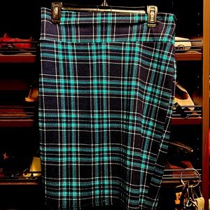 Woman’s LuLaRoe skirt.  Size S